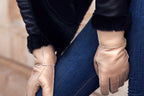 beige-gloves