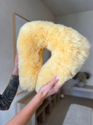 100% Sheepskin Travel Neck Pillow – Soft Natural Wool Neck Cushion